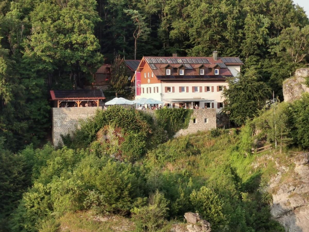 Naturfreundehaus Veilbronn Heiligenstadt in Oberfranken Luaran gambar
